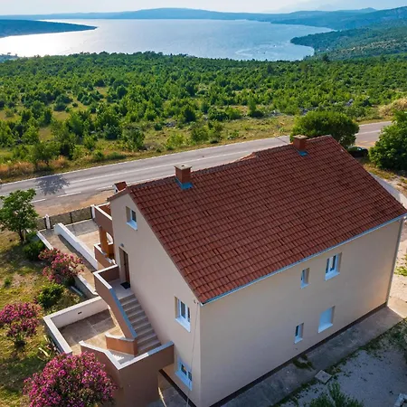 Three-bedroom In * Kruševo