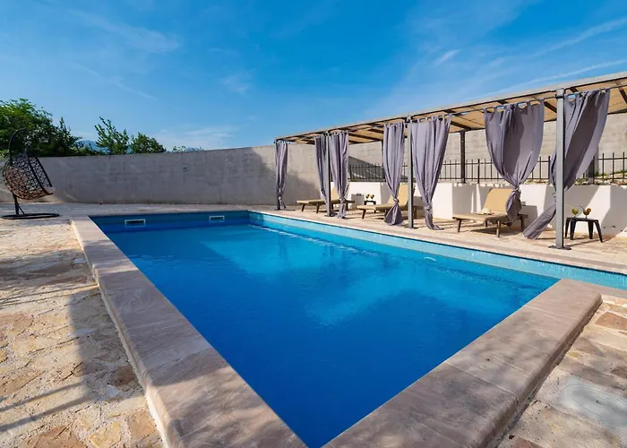 Tatil Evi Three-bedroom In Kruševo