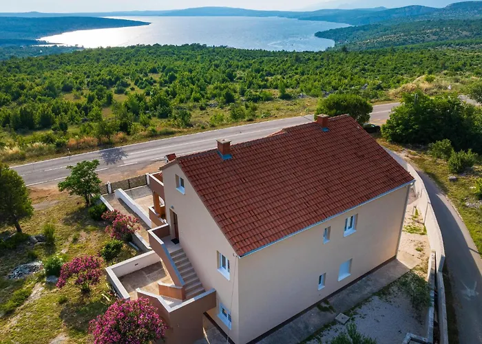 Three-bedroom In * Kruševo