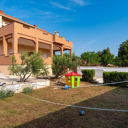 Σπίτι διακοπών Three-bedroom In