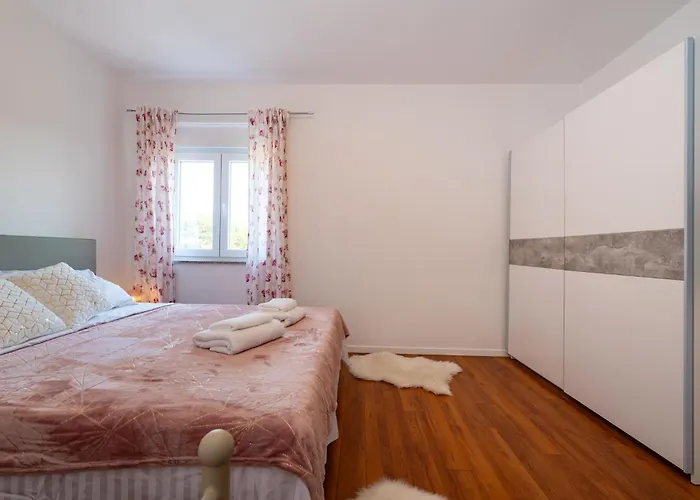 Σπίτι διακοπών Three-bedroom In